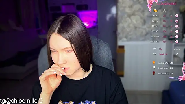 Snapshot of ChloeMillerMeow chatting on 02-04-25, 02:39 ChloeMillerMeow online show from 02-04-25, 02:39