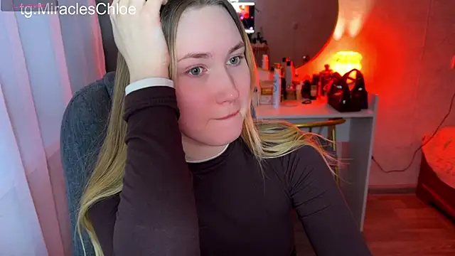 Snapshot of ChloeMillerMeow chatting on 06-01-26, 10:33 ChloeMillerMeow online show from 06-01-26, 10:33