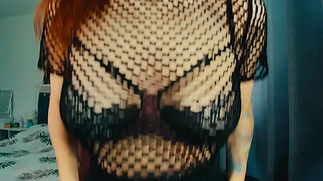 AlysaNightmoon online show from 11-17-25, 04:51