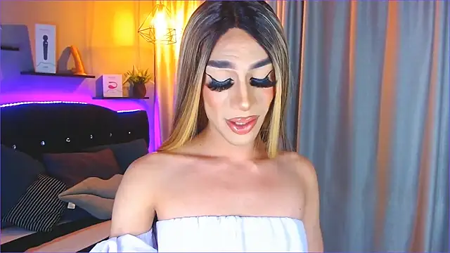 camila hootie online show from 01-16-25, 03:34