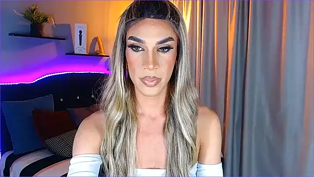 camila hootie online show from 01-21-25, 03:37