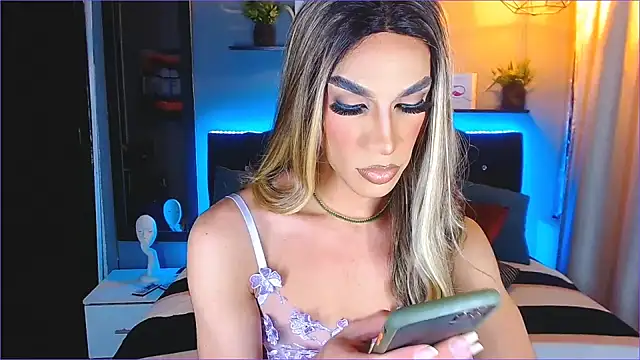 camila hootie online show from 01-24-25, 03:43