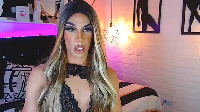 camila hootie online show from 02-05-25, 06:46