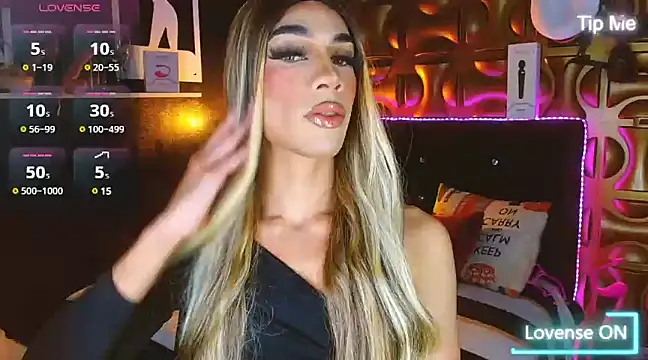 camila hootie online show from 02-10-25, 03:03