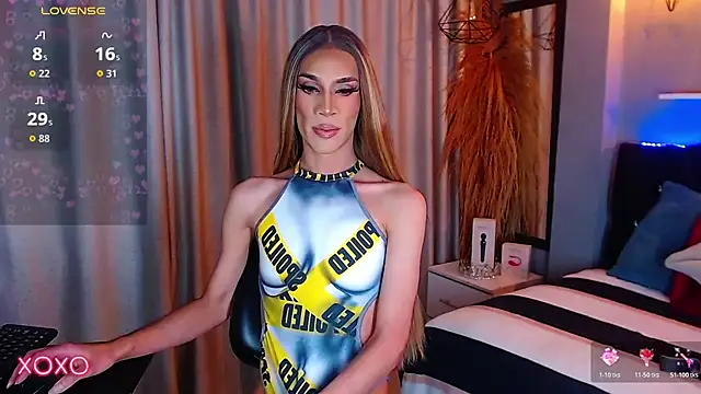 camila hootie online show from 11-02-25, 07:27