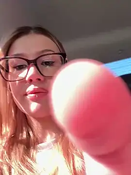 Snapshot of RinaCat chatting on 09-18-25, 05:09 RinaCat online show from 09-18-25, 05:09