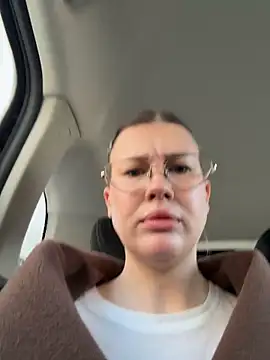 RinaCat online show from 03-31-26, 05:19