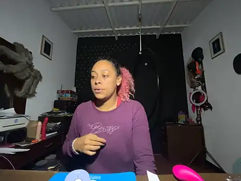 Cata Blue   online show from 10-29-25, 03:14