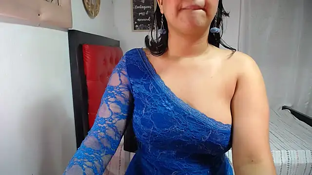 Sweettei online show from 02-16-25, 11:05