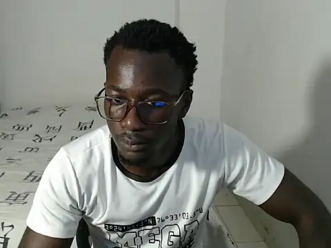  Lowmaypalacios online show from 03-25-26, 03:40