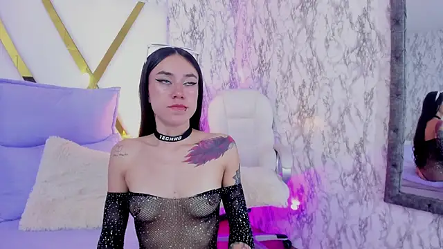 Snapshot of Athziry_ chatting on 12-15-24, 07:46 Athziry online show from 12-15-24, 07:46