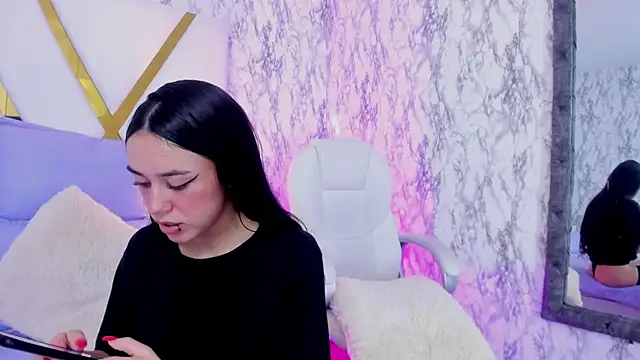 Snapshot of Athziry_ chatting on 12-16-24, 08:48 Athziry online show from 12-16-24, 08:48