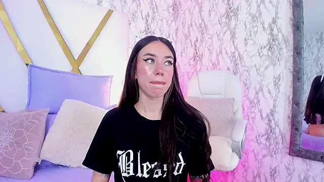 Snapshot of Athziry_ chatting on 01-03-25, 09:47 Athziry online show from 01-03-25, 09:47