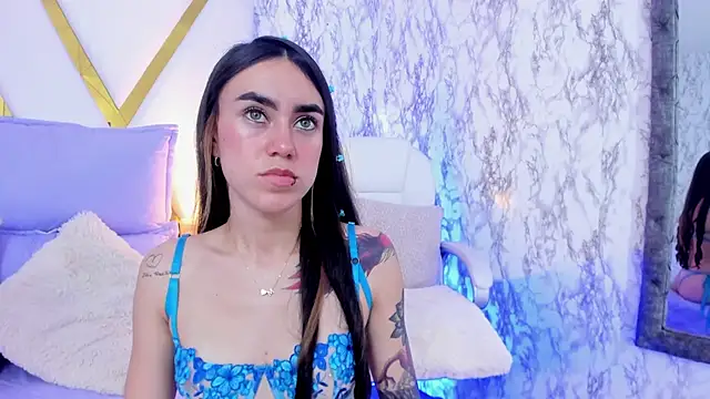 Snapshot of Athziry_ chatting on 01-10-25, 08:26 Athziry online show from 01-10-25, 08:26