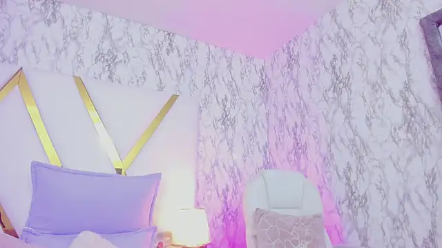 Snapshot of Athziry_ chatting on 01-24-25, 11:34 Athziry online show from 01-24-25, 11:34