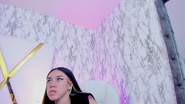 Snapshot of Athziry_ chatting on 02-03-25, 09:50 Athziry online show from 02-03-25, 09:50