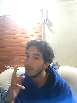 Snapshot of X_xtomas_x chatting on 10-11-25, 04:01 X xtomas x online show from 10-11-25, 04:01