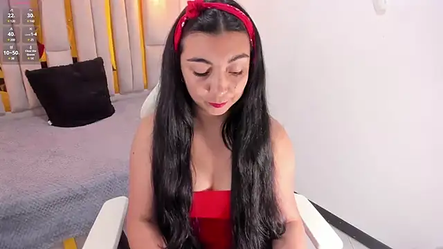 Snapshot of Karla_hernandez_ chatting on 01-21-25, 11:03 Karla hernandez online show from 01-21-25, 11:03