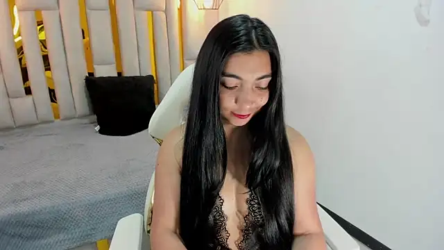 Snapshot of Karla_hernandez_ chatting on 01-24-25, 11:26 Karla hernandez online show from 01-24-25, 11:26