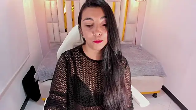 Snapshot of Karla_hernandez_ chatting on 03-05-25, 11:17 Karla hernandez online show from 03-05-25, 11:17