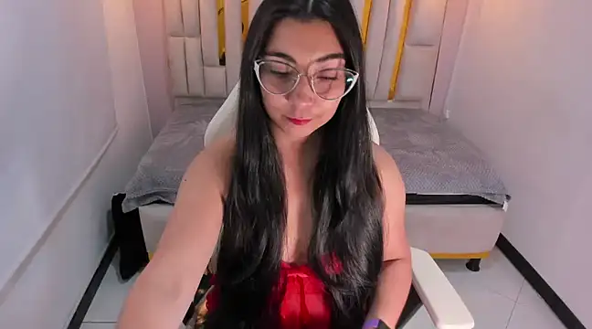 Snapshot of Karla_hernandez_ chatting on 03-11-25, 11:01 Karla hernandez online show from 03-11-25, 11:01