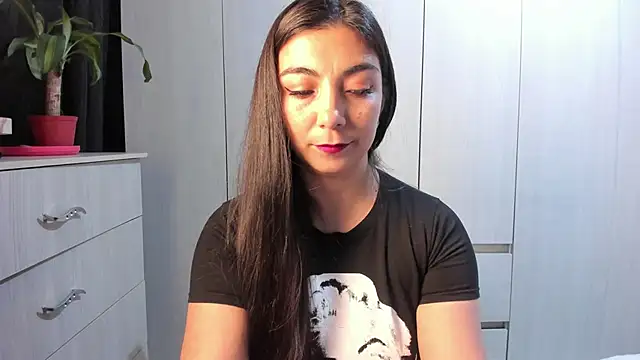 Karla hernandez  online show from 05-21-26, 10:44