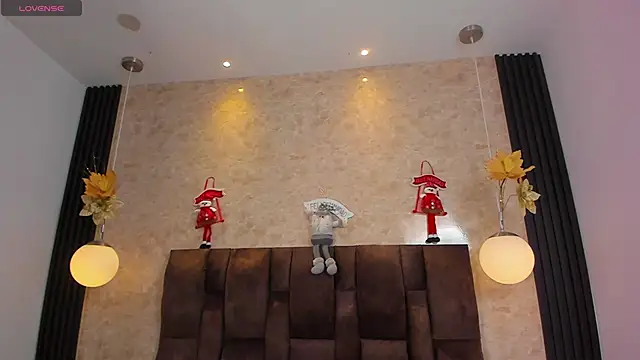 keyla  ross online show from 12-16-25, 08:14