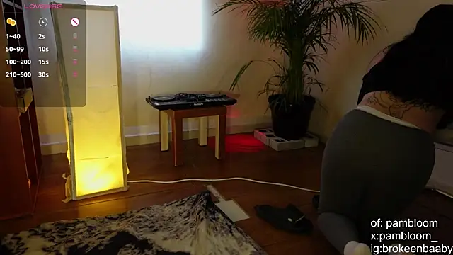 droolingdollfacee online show from 09-09-25, 08:52