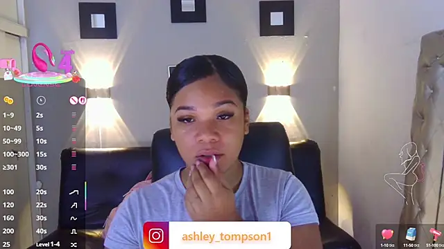 ashley Tompson1 online show from 02-25-25, 12:34