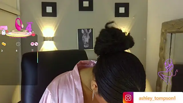 ashley Tompson1 online show from 03-03-25, 06:22