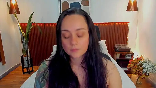 KatherineBond online show from 01-12-26, 07:08