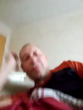 Snapshot of meateater1 chatting on 10-31-25, 09:54 meateater1 online show from 10-31-25, 09:54