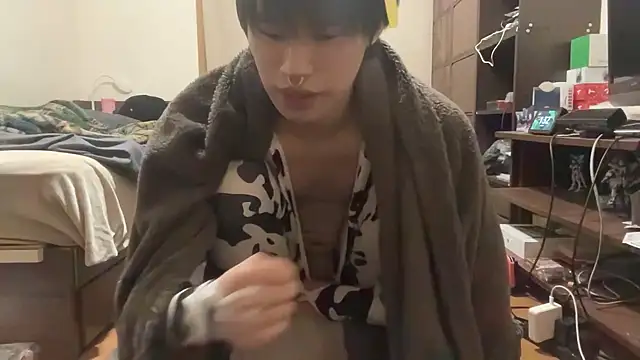 Snapshot of nihs1 chatting on 02-19-25, 04:33 nihs1 online show from 02-19-25, 04:33