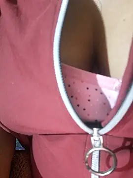 Priya Bong online show from 10-19-25, 01:28