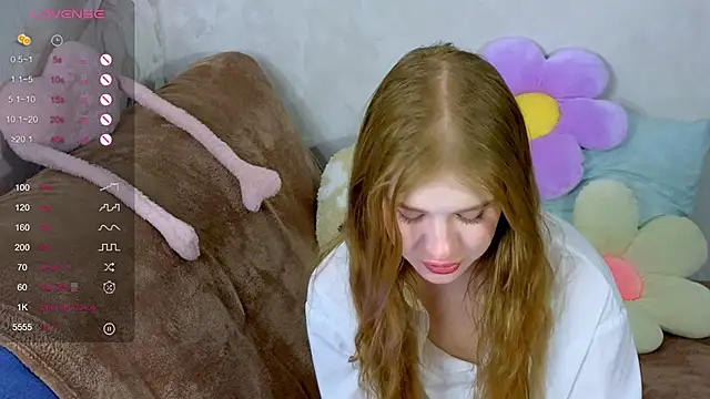 TrissMerigold9 online show from 10-10-25, 06:40