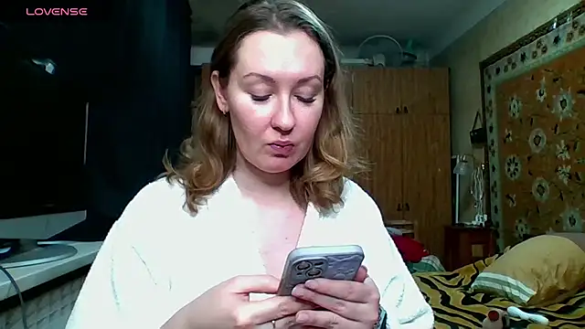 AnnaXLovers online show from 01-30-25, 06:56