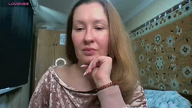 AnnaXLovers online show from 02-10-26, 08:18