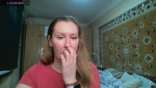 AnnaXLovers online show from 04-18-26, 11:36