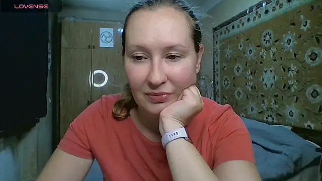 Snapshot of AnnaXLovers chatting on 07-06-26, 12:13 AnnaXLovers online show from 07-06-26, 12:13
