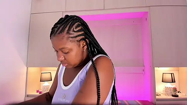 Snapshot of tamaraa_smiith chatting on 01-30-25, 11:55 tamaraa smiith online show from 01-30-25, 11:55