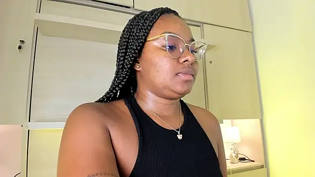 Snapshot of tamaraa_smiith chatting on 05-21-26, 08:16 tamaraa smiith online show from 05-21-26, 08:16