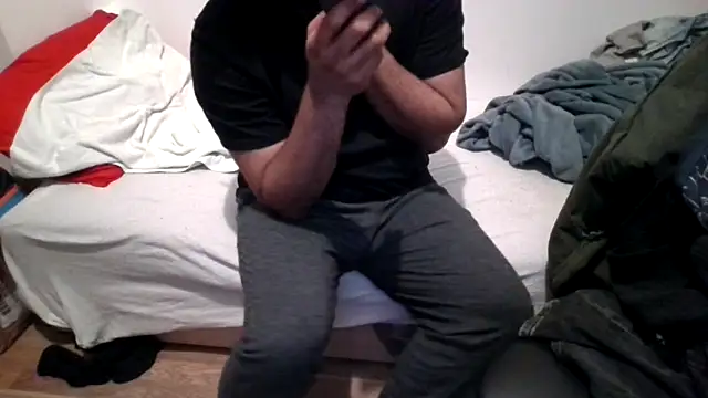 Snapshot of Indianluckyboytits chatting on 12-06-24, 01:40 Indianluckyboytits online show from 12-06-24, 01:40