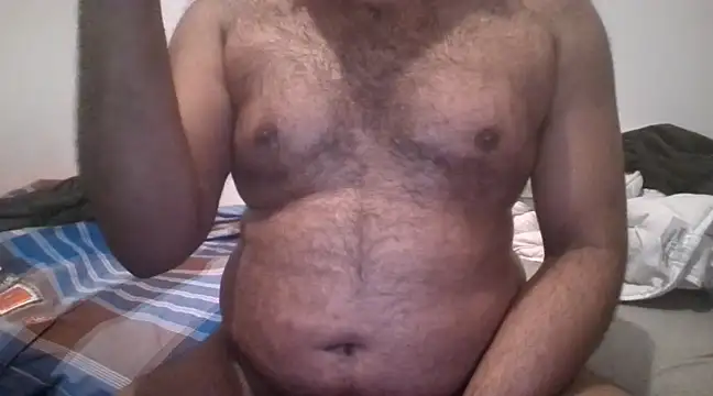 Snapshot of Indianluckyboytits chatting on 12-18-24, 01:37 Indianluckyboytits online show from 12-18-24, 01:37