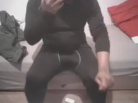 Snapshot of Indianluckyboytits chatting on 12-29-24, 11:29 Indianluckyboytits online show from 12-29-24, 11:29