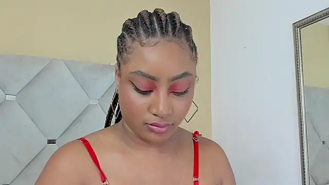 Snapshot of Adelehottman chatting on 02-05-25, 04:03 Adelehottman online show from 02-05-25, 04:03