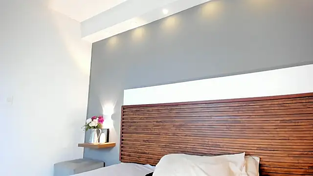 Snapshot of Adelehottman chatting on 09-12-25, 04:34 Adelehottman online show from 09-12-25, 04:34