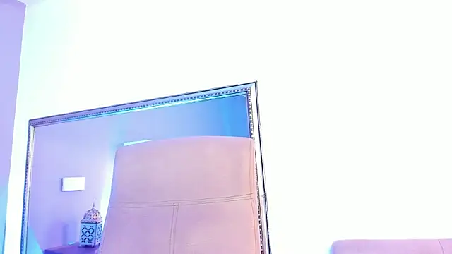 Adelehottman online show from 03-28-26, 11:54