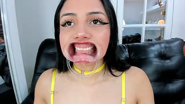 miss lizith online show from 02-11-25, 02:13