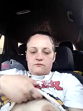 TiahhMarie online show from 04-17-26, 08:01