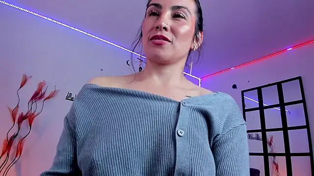 Snapshot of Elizabeth_taylor_b chatting on 03-20-25, 09:24 Elizabeth taylor b online show from 03-20-25, 09:24